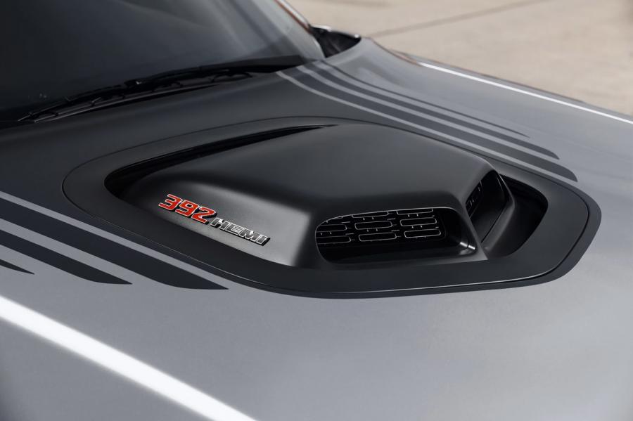  Dodge Challenger 392 Hemi Scat Pack Shaker 2015 года  (фото 19 из 51)
